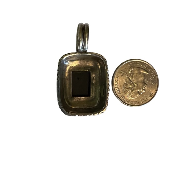 Sterling Silver and Onyx pendant - Picture 4 of 4